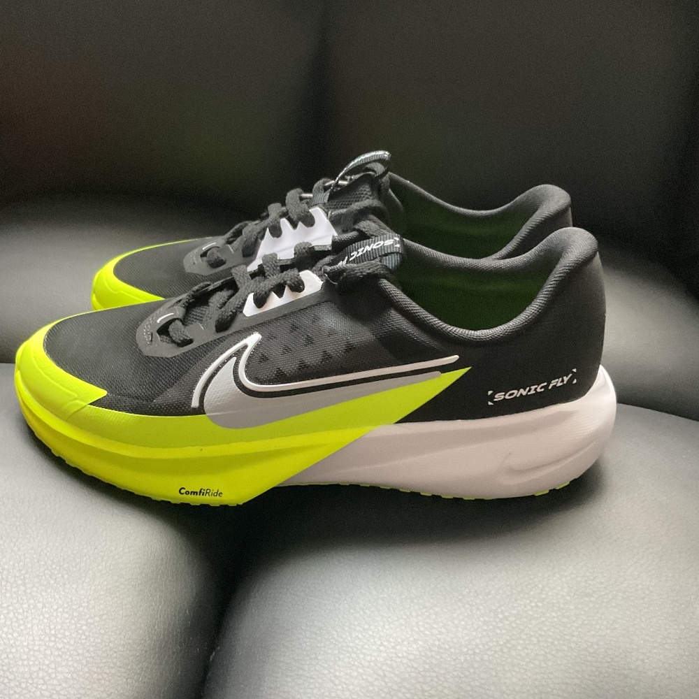 Nike Sonic Fly GS Running Shoes Black Volt | Youth 4Y Women’s 5.5 | New